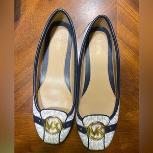 Michael Kors Navy and White Flats